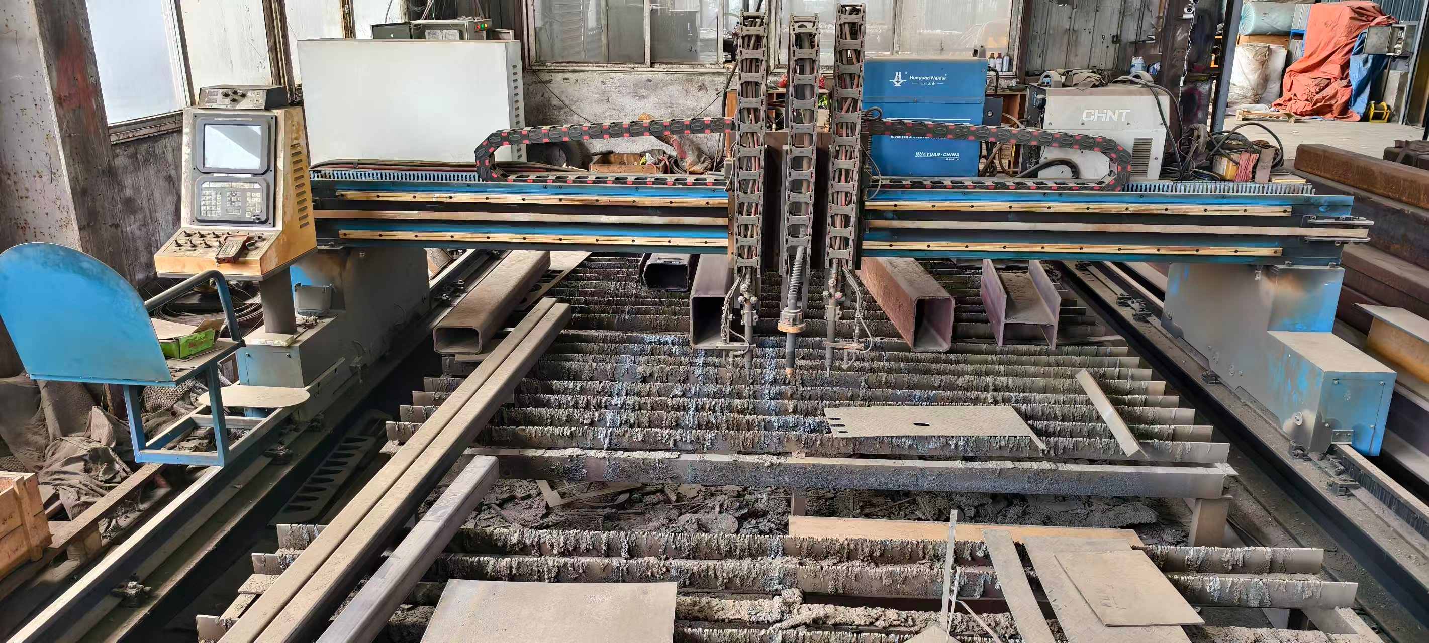 配套生产设备（等离子切割机）