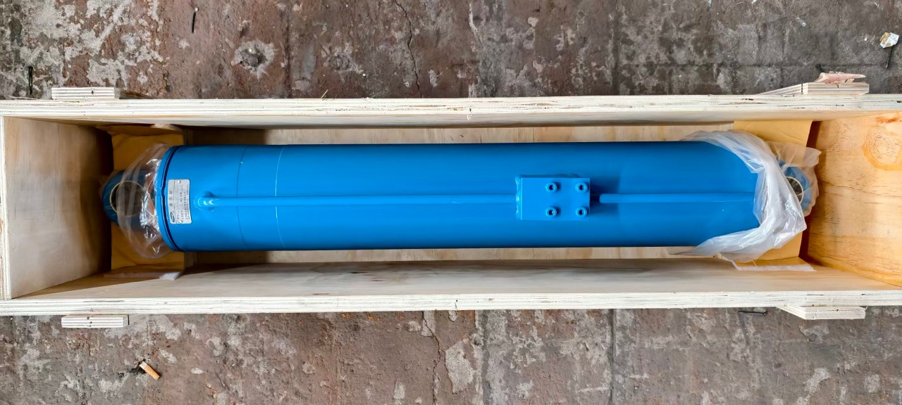 机械手主臂支撑油缸