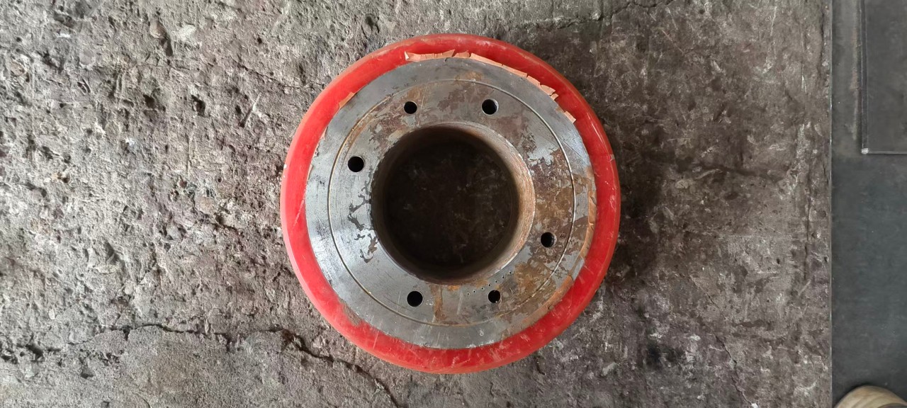 换衬机械手运载车轮