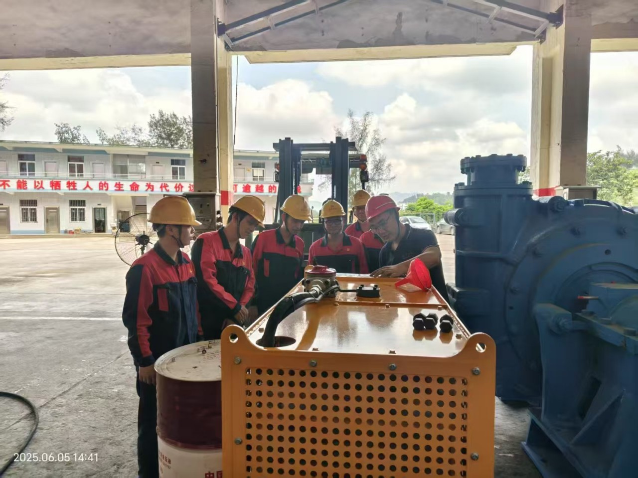 国内用户螺栓冲使用培训