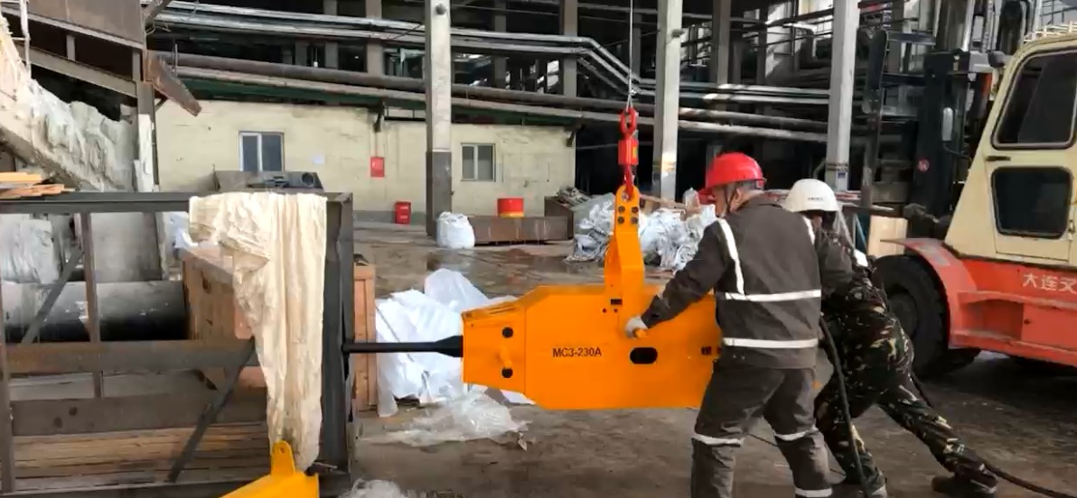 MC3-230A螺栓冲现场试机操作