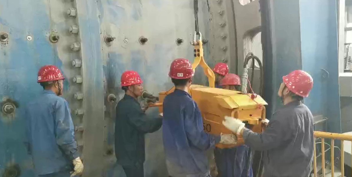 MC2-150B螺栓冲现场反馈使用视频